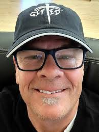 Dirk Larson's Instagram, Twitter & Facebook