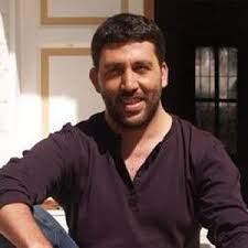 Lale 42 sadi ve azra′nın küçük kızı fatih özkan: Emre Kinay Kimdir Nereli Yasi Boyu Kilosu Burcu Sevgilisi