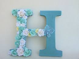 Nursery Wall Letter Baby Shower Present Flower Name Letter Etsy Decoracion De Letras Manualidades Letras De Madera Decoradas