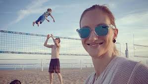 Ivan invited me to dance. Zaytsev Parla La Moglie Ashling Ivan Odiava La