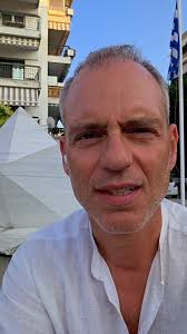 Θεωρούμε νομοτελεια την ερημοποιηση της ελληνικής επαρχίας, ενώ είναι  ζήτημα πολιτικής βούλησης κ οράματος: #ως_πότε; #κι_όμως_γυρίζει #ξεκολλάτε  #αστερίσκος #κοινότητα_πολιτών #πολιτική_από_πολίτες ...