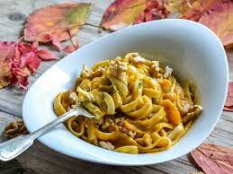 Walnuss Kurbis Pasta Mit Sehr Cremiger Sauce Butternut Kurbis Rezept Rezepte Vegetarisch Kochen