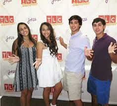 Before the surgery, she hugged her parents and brother for good luck. Jazz Jennings Family I Am Jazz 5 Fast Facts You Need To Know Heavy Com