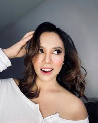 Turning 26 was so fun, I think I'll repeat it again next year. Also, for  Mon Chéri, Merci pour tout, je t'aime davantage ❤️ @_aryan.azmi_