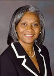 Luann Barlow's Instagram, Twitter & Facebook