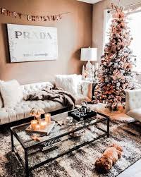 Learn how to make this cute putz house holiday wreath. Pin By Evalee Anderton On Winter Christmas Coffee Table Decor Christmas Apartment Christmas Living Rooms