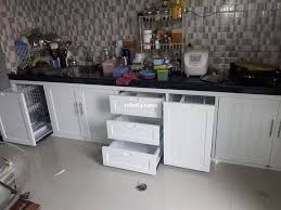 Daftar harga kitchen set alumunium dan model terbaru harga kitchen set aluminium acp harga rp 2.950.000. Jasa Pembuatan Kitchen Set Aluminium Di Jabodetabek Solusiruma Com
