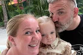 Lara Beasley's Instagram, Twitter & Facebook