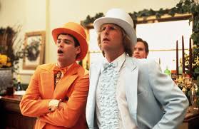 Atunci când cei mai buni prieteni lloyd christmas (jim carrey) si harry dunne (jeff daniels) sunt concediati, lloyd il convinge pe harry să călătorească în colorado pentru a căuta femeia visurilor sale, mary swanson. Atunci Si Acum Cum AratÄ AstÄzi Actorii Din TÄntÄlÄul Si Gogomanul