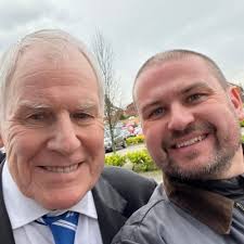 Mark Winterbottom (@Oldham_Mark)