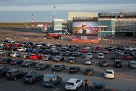 7 km südlich von vilnius, litauen: Vilnius Airport Has Turned Into An Open Air Cinema