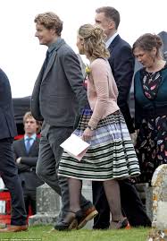 Pin On Actors Julian Rhind Tutt