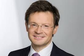 Jul 01, 2021 · seit dem jahr 1961 werden in österreich verkehrsunfälle und dabei verletzte sowie getötete personen in der verkehrsunfallstatistik erfasst. Der Orf Steiermark Ganz Personlich Steiermark Orf At Orf Steiermark