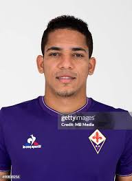 22 Gilberto Fiorentina Photos & High Res Pictures