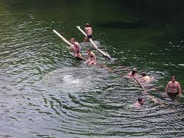 If You Didn T Know About These 7 Swimming Holes In New Hampshire They Re A Must Visit Swimming Holes New Hampshire North Conway New Hampshire