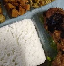 Take advantage of the holiday on. Pecel Madiun57 Pecel Lele Kampung Jati Klender åœ°ç‚¹ç›®å½•
