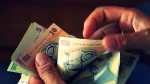 Deci crește cu încă 6.000 lei valoarea sumelor de rambursat către bancă. S A Votat Amanarea Ratelor Bancare Pe 2021 Ce Trebuie SÄƒ È™tii Cu Cat IÈ›i CreÈ™te Rata