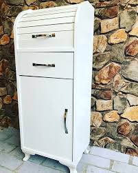 Ekmeklik Cok Amacli Dolap Bunuver Com Da Uygun Fiyatlarla Www Bunuver Com Fiskos Sehpa Zigonsehpa Ayakkabilik Masa Besik Dolaplar Mobilya Besik