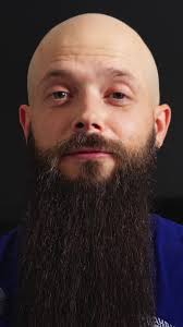 A lot has changed the last couple of years! Sometimes I don't recognize  myself anymore. But I like change and progression. I like to grow...not  only my beard! 😂 . . #beard #