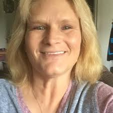 These delicious bites made with a quick and simple pumpkin filling wrapped  in a flaky crust made in about 20 minutes are a delicious and easy way to  enjoy pumpkin pie. https://omgchocolatedesserts.com/mini-pumpkin-pie.../