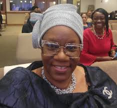 Hello hat divas, here I'm again wearing one of my incredible hats and  shouting God's praises as I go.