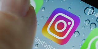 Berikut kumpulan kata kata lucu humor bergambar terbaru yg bikin ngakak gokil. 50 Caption Lucu Yang Gokil Dan Bikin Ngakak Cocok Untuk Postingan Instagram Merdeka Com