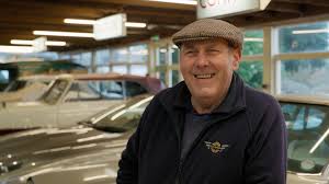 Derek Mathewson often goes out to pick up vehicles from classic vehicle  enthusiasts who are thinning out their collections. 🚛 But now it's his  turn. 🛵 In this week's episode of Bangers