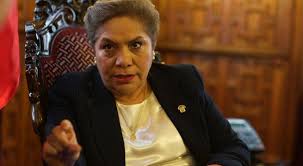 Luz Salgado: "el presidente no debe levantar a las masas"