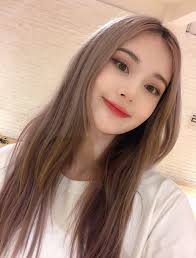 Pin By Nalice On Shoulder Length Hair In 2020 Lana Ulzzang Korean Girl Female Friends