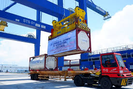 Yuk, kita lihat jadwal tiket kereta api supaya enggak kehabisan tiket mudik! Shipping Industry Weathers Pandemic Oil Price Storm Business The Jakarta Post