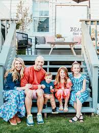 Five Tips For Family Pictures And Spring Outfits Nesting With Grace Front Porch Pictures Porch Portraits Porch Photos