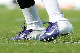 Lamar jackson has been dealing with it since before he was drafted, and it has somehow jackson, of course, did not listen to his doubters like polian, and he has since proved he's even better than the. What Pros Wear Lamar Jackson S Nike Vapor Untouchable Pro 3 Cleats What Pros Wear