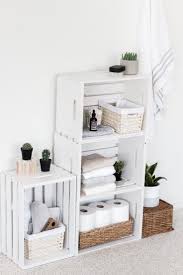 Use These 23 Ways To Decorate With Wooden Crates Holzkisten Holzkiste Mobel Einfaches Wohndekor