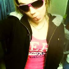 Shauna Tate's Instagram, Twitter & Facebook