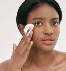 Can you apply toner on your skin with your fingers instead? Beplain Korean Natural Skin Care Clean Beauty Sustainable