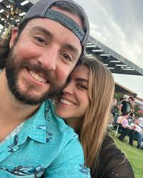 Julie Thames (@juliethames) • Instagram photos and videos