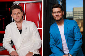 Young Niall Horan Poses with His "Hero" Michael Bublé at an Airport in  Unearthed Photo