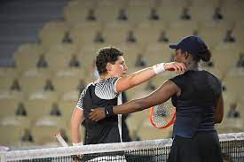 Suarez navarro revels in fairytale farewell. Carla Suarez Navarro Bows Out Of French Open In Silence Ubitennis