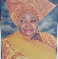 Angels attend to prayer, while God personally attends to praise. Make your  choice! #praise