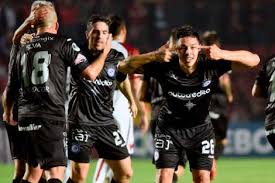Coverage of the copa diego maradona first phase clash between colon and argentinos juniors. Copa Sudamericana Argentinos Juniors Take First Leg Lead Over Colon Video Golazo Argentino