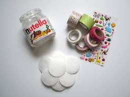 L'avantage de ce type de contenant réside dans sa réutilisation. Diy De La Cuisine A La Salle De Bain Le Pot De Nutella Se Fait Pot A Cotons