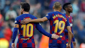 Martin brathwaite sits in a comfortable chair, next to two of the best players of the year, being among the three best players of the year according to the fifa version, and watches with anticipation as the hosts open the envelope on which the name of the next ballon d'or winner is written. Barca Martin Braithwaite Veut Aider Messi A Remporter Un Nouveau Ballon D Or