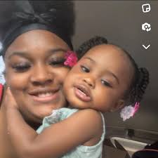 Nicole Macklin Profiles