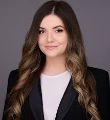 Michele Bush's Instagram, Twitter & Facebook