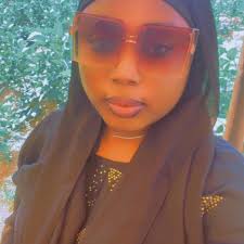 Omoh, Make mama kuku choose one person 🤣😅