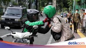 Penghasilan Driver Go Jek Cs Di Atas Umk Kok Masih Minta Tarif Naik