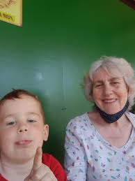 Just when you think that Mum forgetting you is bad....... It reaches an  entirely new level when she doesnt recognise herself be it in photographs,  videos or even in the mirror...... Yet