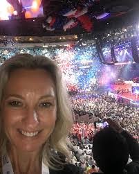 Heidi Newman's Instagram, Twitter & Facebook