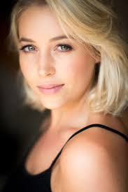 Holly Kingston's Instagram, Twitter & Facebook