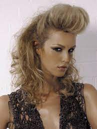Chic Stylish And Indulgent Hairstyles For Long And Short Hair Hair Styles Long Hair Styles Long Hair Updo